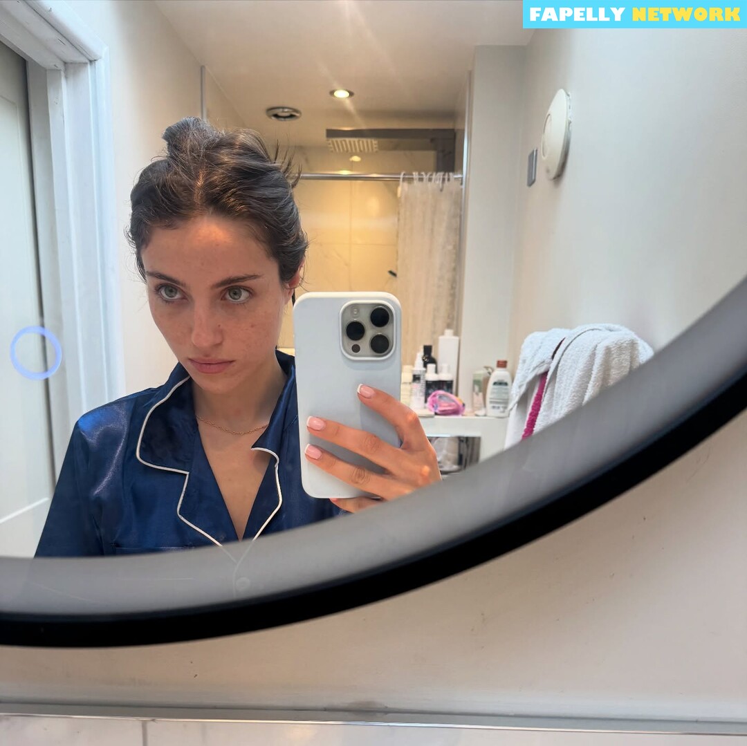 Madeline Argy / MadelineArgy NakenOnlyFans Foto #10