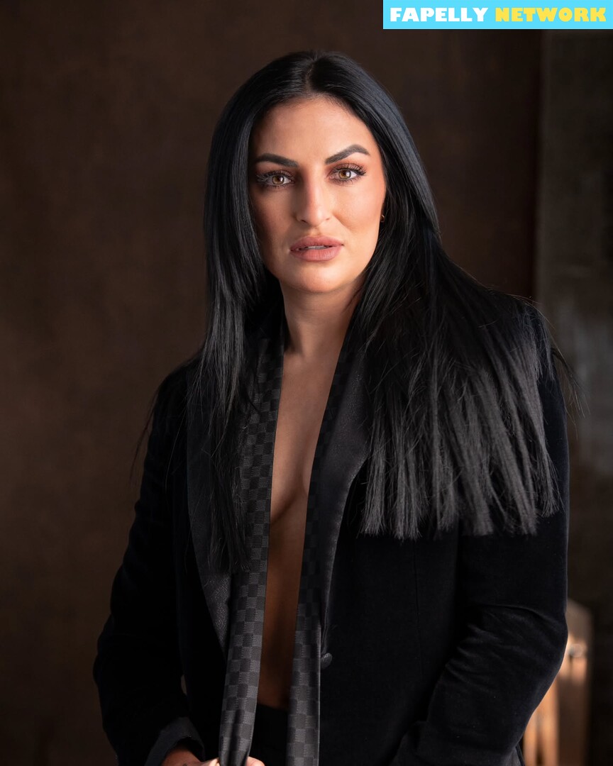Sonya Deville / WWE / wwesheamus Naken Foto #3